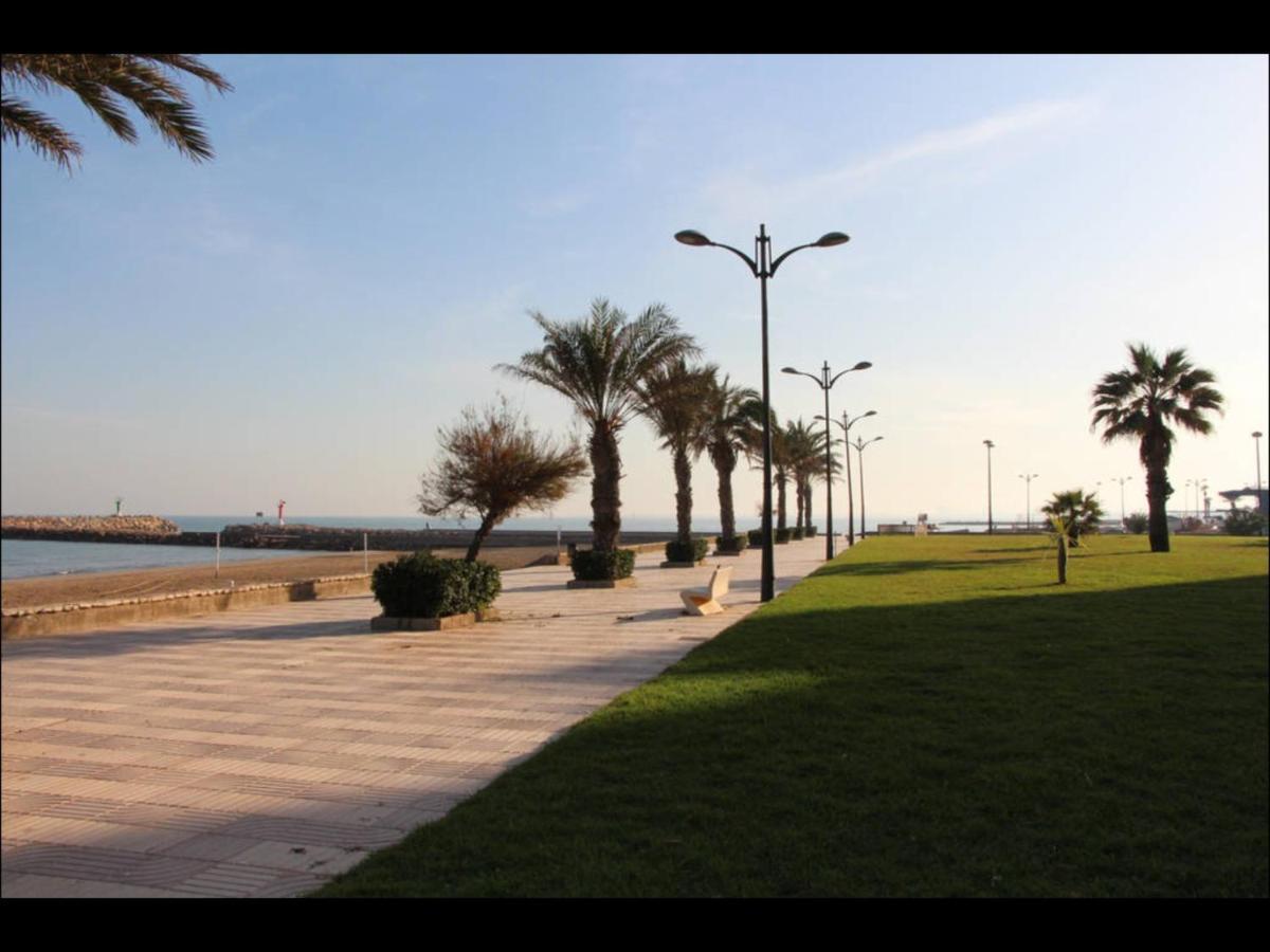 Cozy Apartment On The Sea Port Saplaya Luaran gambar